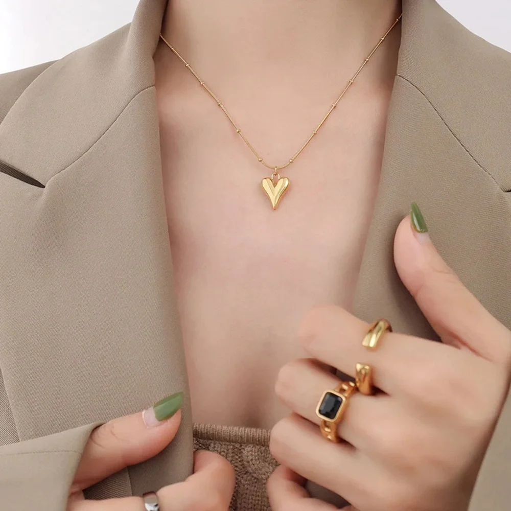 18K Gold Heart Necklace*Minimalist Necklace*Waterproof and Sweatproof - Picture 6 of 6